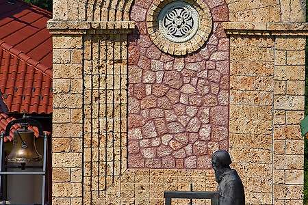 Details of the tower of the monastery Rujan 4/6