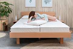 100% natural latex core, with pure wool mattress topper, our mattresses combine all the benefits of wool (breathable and regulating) with all the benefits of genuine natural latex (flexibility and resilience).