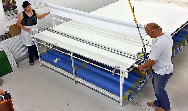 Préparation du banc de coupe pour la réalisation du plan de coupe.
