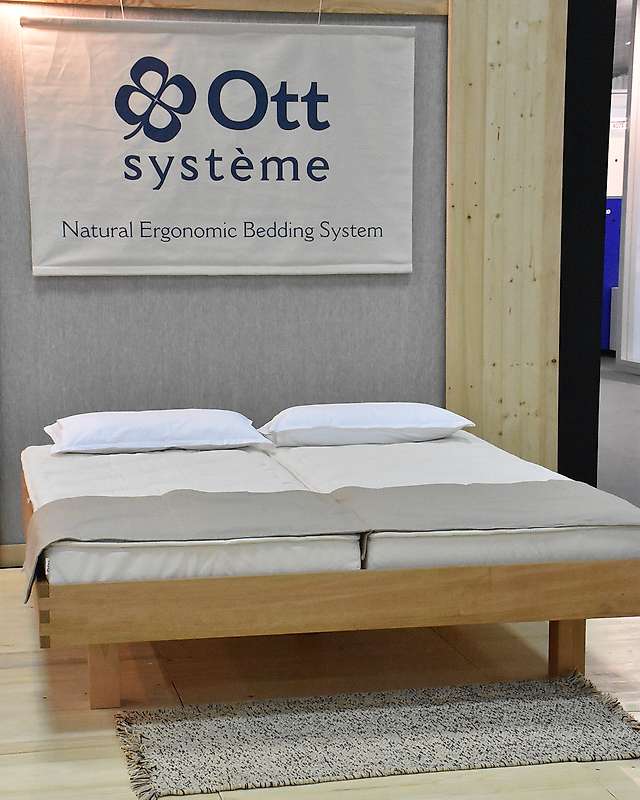 French beds for the presentation of Ott System 1/2