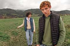 Otkrijte našu kolekciju laganih prsluka i jakni punjenih vunom. Sa prirodnom vunom za prozračnu toplotu i udobnost, ovi spoljašnji slojevi su savršeni za planinarenje, ležerne izlaske ili hladne dane.