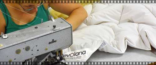 Video of the manufacturing of a pure wool quilt Revolana