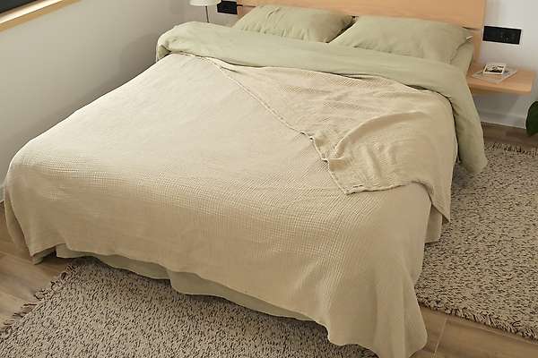 100% Organic Cotton 4-layer Muslin Coverlet 6 / 12