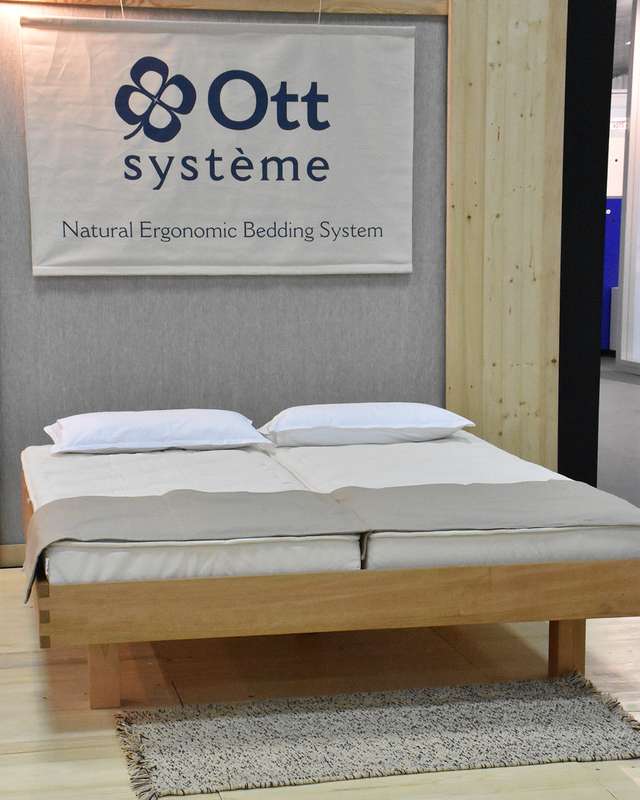 French beds for the presentation of Ott System 1/2