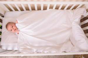 Organski pamučni keper bebi super set (jastučnica, navlaka, čaršav sa gumom, jastuk i jorgan)