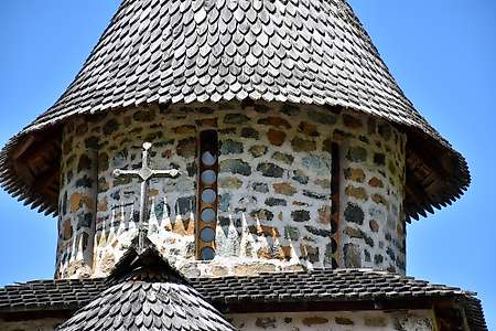 Details of the monastery Uvac 8/12