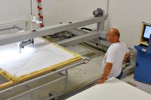 The steps of making a pure new wool duvet