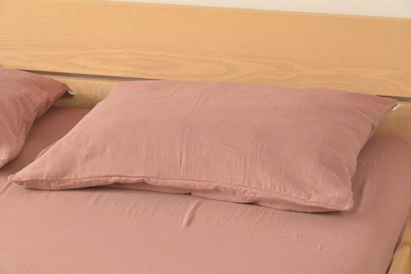 100% Organic Cotton Muslin Pillowcase 7 / 16