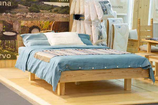 New line of linen bed linen.
