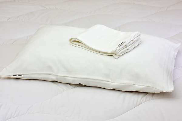 Classic pillow protector 100% organic cotton 1 / 4