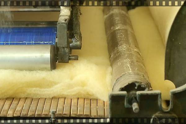 Vidéo de la fabrication des nappes de laine aérées