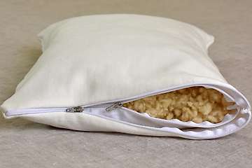 Wool travel pillow 40x30cm with removable comfort cover